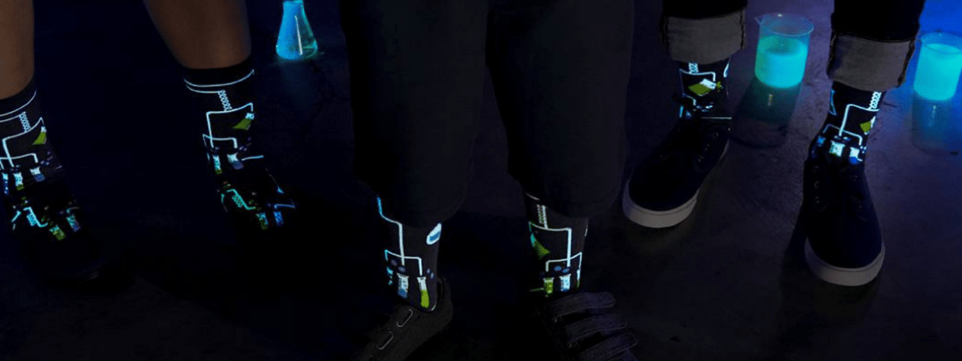 Calcetines_brillan_oscuridad_the_socks_closet