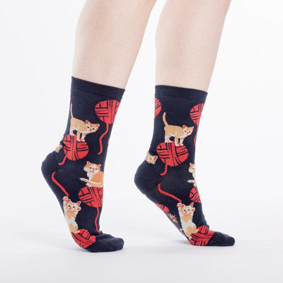 Calcetines-disenos-gatos-Kitten-Knittin