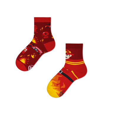 Calcetines_bomberos_niños_the_socks_closet_many_mornings